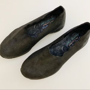 Sketchers Memory Foam Scalloped Flats